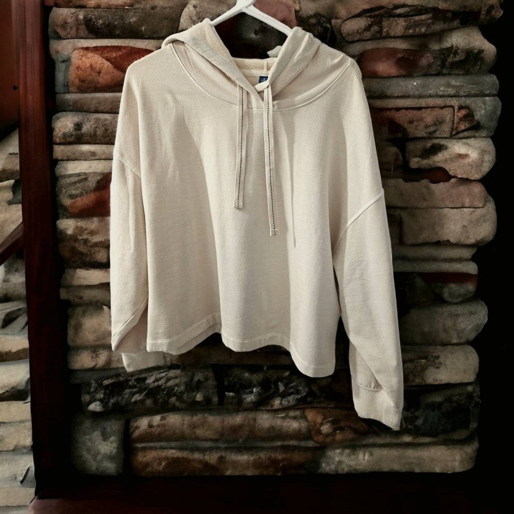 SOLD 🆕New Without Tags Cropped Hoodie